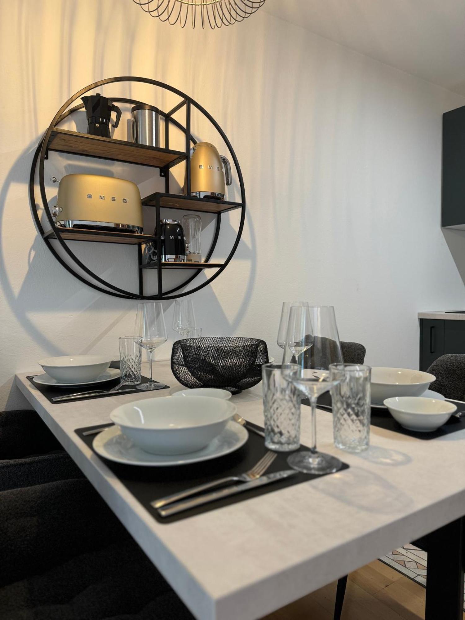 Oehlers Prime Suite Випитено Екстериор снимка